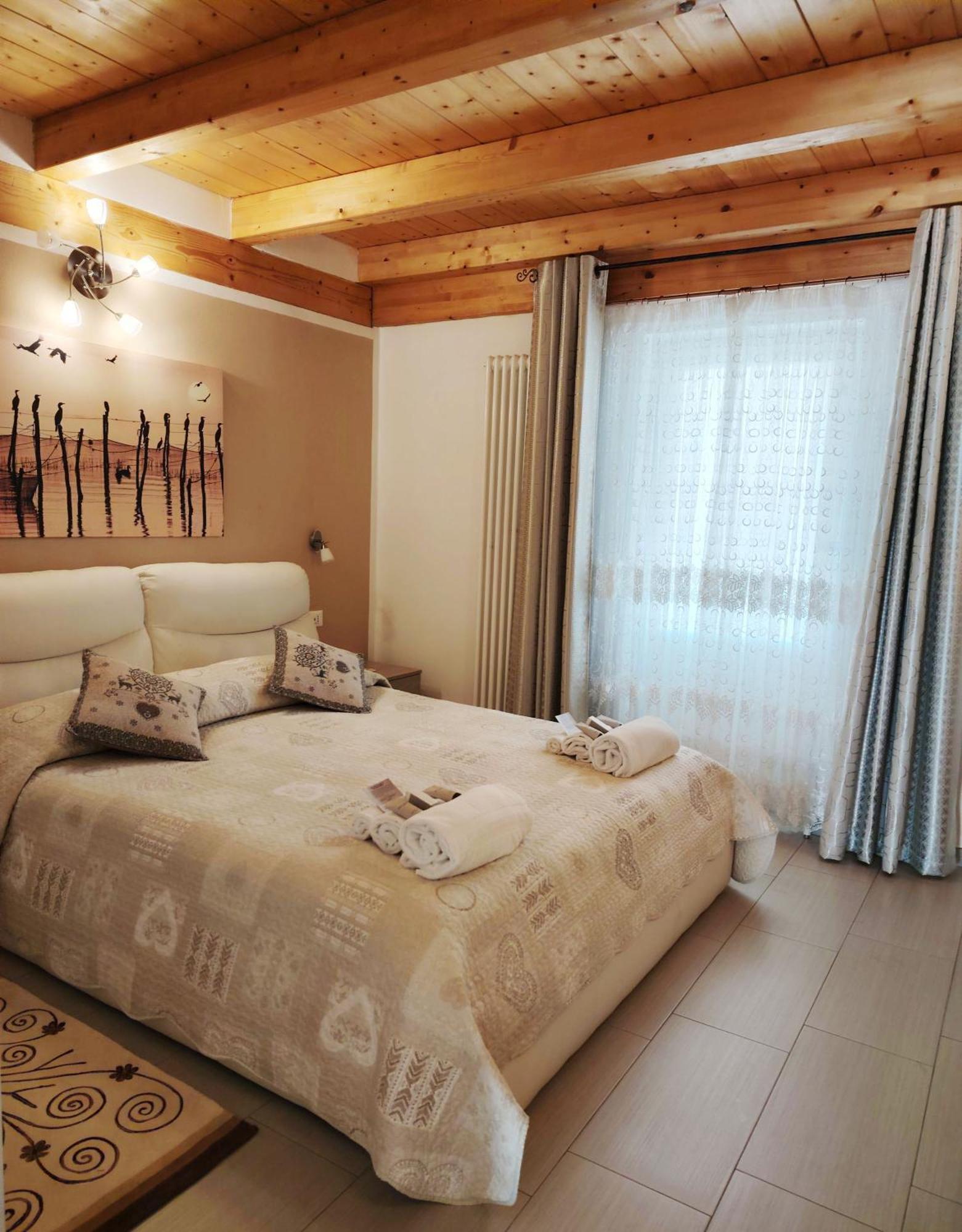 La Villa Gialla Aosta Exterior foto