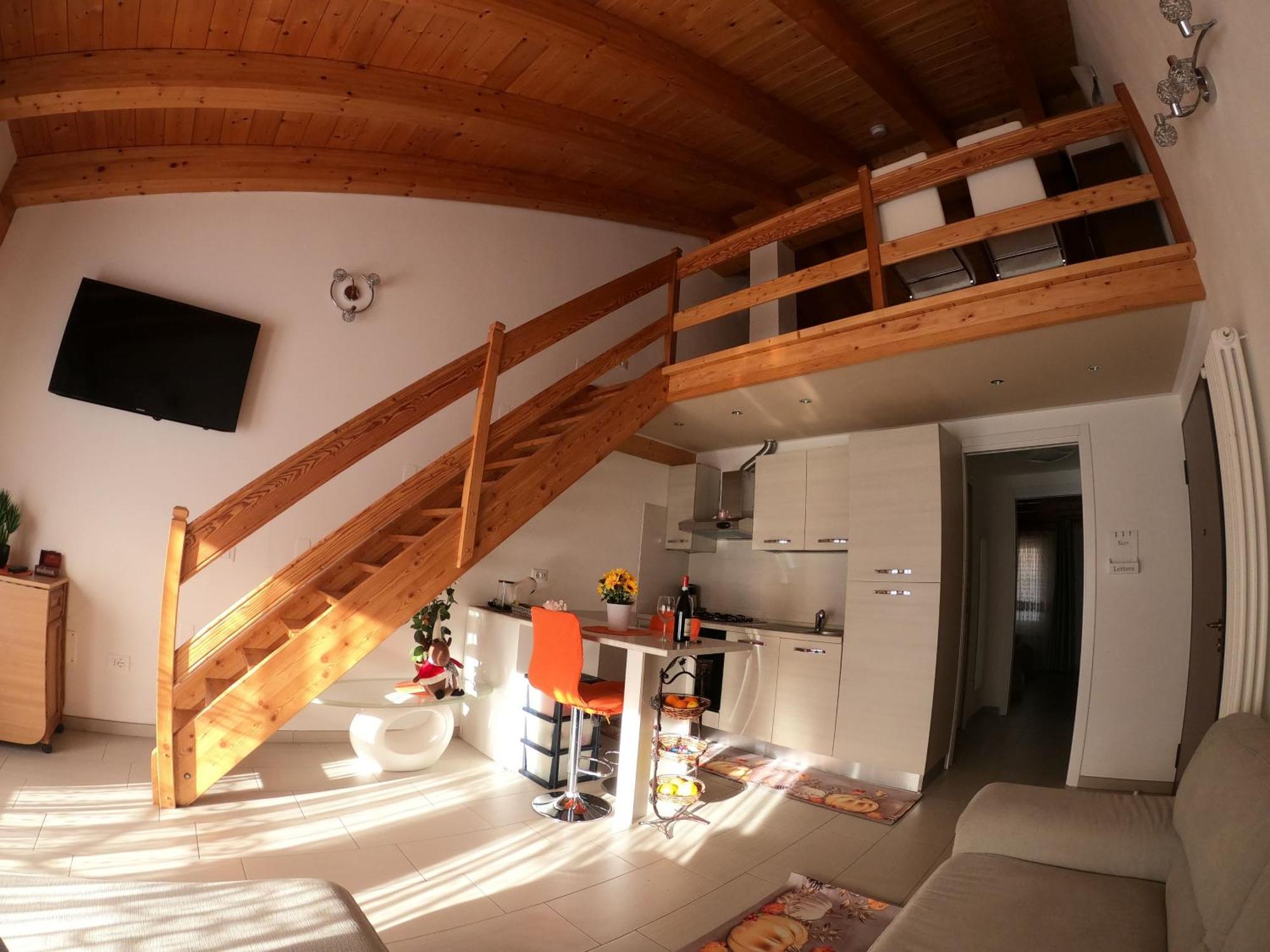 La Villa Gialla Aosta Exterior foto